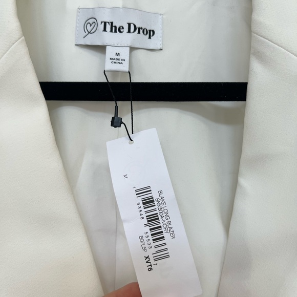 Chic White Women's Blazer - Picture 6 of 9